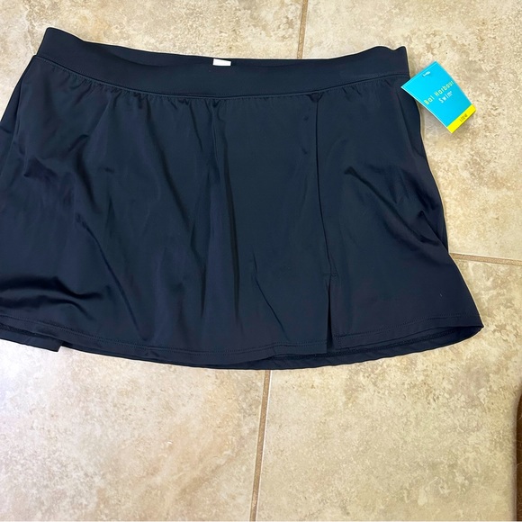 Bal Harbor Other - Bal Harbor swim skirt bottom with attached panty Black Size Large NWT